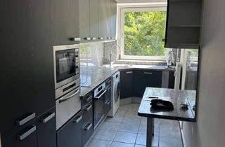 Wohnung mieten in Doormannsweg 17, 20259 Eimsbüttel, Teilrenovierte 3 Zimmerwohnung mit Balkon und Einbauküche zu vermieten.