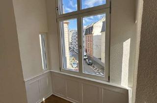Wohnung mieten in 60489 Rödelheim, Stilaltbau: Sanierte-5 Zimmer-Wohnung in Frankfurt-Rödelheim