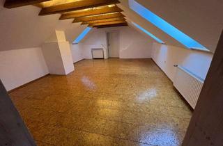 Wohnung mieten in Siedlungsweg, 97711 Maßbach, Großzügige 4 Zimmer DG Wohnung mit Garage und Garten