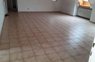 Wohnung mieten in Hochstr. 28, 44866 Wattenscheid, ruhige Wohnung mit 5 Zimmern in Wattenscheid, 4.OG, KDB, großes Wohn-Esszimmer und 4 Schlafzimmer