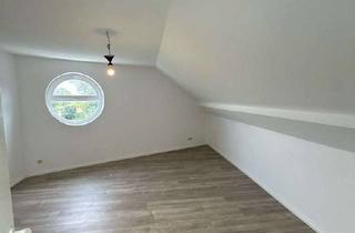 Wohnung mieten in Meldorfer Str. 184, 25746 Heide, helle renovierte 2-Zimmer-Wohnung 52m² im Dachgeschoß Einbauküche Duschbad in Heide