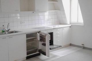 Wohnung mieten in Humboldtstraße 2a, 07545 Gera, ** Bewerberstopp** kleine Dachgeschoss-Wohnung mitten in Gera **