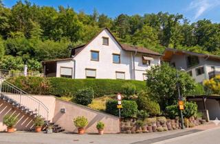 Haus kaufen in 69221 Dossenheim, Großzügiges Zweifamilienhaus mit Garten, 2 Wohneinheiten & Carport - Perfekt für Mehrgenerationen