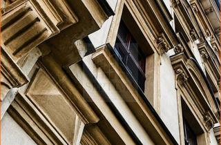 Wohnung kaufen in 04107 Leipzig, Wohnen im Zentrum Süd – Dachrohling mit individuellem Entwicklungs- und Gestaltungspotenzial