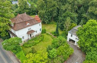 Villa kaufen in 58644 Iserlohn, Historische Villa auf ca. 5500 m² Privatsphäre. Eine seltene Gelegenheit in Iserlohn-Roden