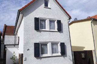 Einfamilienhaus kaufen in Neugasse 38, 61239 Ober-Mörlen, Charmantes Einfamilienhaus mit Scheune und Nebenräumen im Herzen von 61239 Ober-Mörlen zu verkaufen