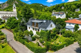 Villa kaufen in 53604 Bad Honnef, Exklusive Familienvilla mit Blick auf den Drachenfels – Privatsphäre und vielfältige Möglichkeiten