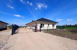 Haus kaufen in 39596 Eichstedt, Moderner Bungalow aus 2024 in ruhiger Ortsrandlage - Modernität trifft Ruhe