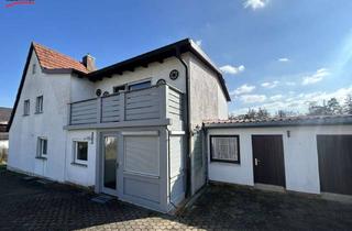 Doppelhaushälfte kaufen in 91757 Treuchtlingen, Charmante Doppelhaushälfte mit Balkon und Entwicklungspotenzial in 91757 Treuchtlingen