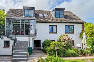 Haus kaufen in 23730 Neustadt, Ostsee-Traum in Pelzerhaken: Strandnahes Mehrgenerationenhaus mit Vermietungspotenzial