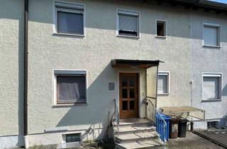 Haus kaufen in 94315 Straubing, Geräumiges Reihenmittelhaus mit schönem Garten