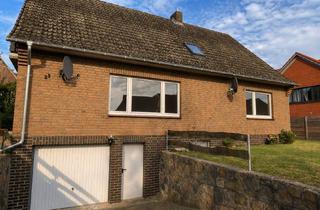 Einfamilienhaus kaufen in 21483 Basedow, Freistehendes Einfamilienhaus mit 7 Zimmern, Einbauküche, Kamin, Terrasse, Balkon, Keller und Garage