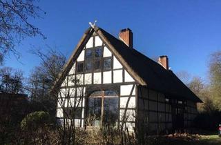 Doppelhaushälfte kaufen in 29462 Wustrow, Historische Reetdach-Doppelhaushälfte im Rundlingsdorf Schreyahn im Wendland