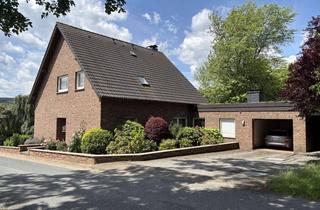 Haus kaufen in 32602 Vlotho, Willkommen in Vlotho-Uffeln! Gepflegtes 1-bis 2-Familienhaus mit besonders schönem Fernblick
