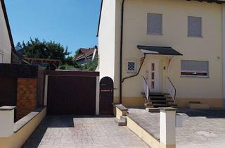 Haus kaufen in Lindenstraße, 90616 Neuhof, Saniertes Reihenendhaus in Neuhof an der Zenn