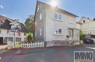Einfamilienhaus kaufen in 35708 Haiger, Einfamilienhaus in zentraler Lage von Haiger