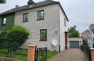 Anlageobjekt in Brandshofstraße 15, 47475 Kamp-Lintfort, Investment 11 Fach, needs renovation, returns NKM 25000