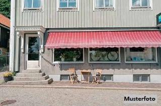 Anlageobjekt in Hauptstr. xx, 66333 Völklingen, Freistehendes Wohnhaus mit Laden und Werkstatt, Anbau und Scheune
