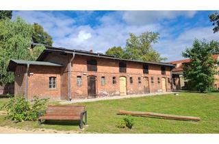 Büro zu mieten in Alte Hellersdorfer Straße 58, 60, 12629 Hellersdorf, Historischer Charme trifft moderne Arbeitswelt – kompakte Bürofläche in Hellersdorf