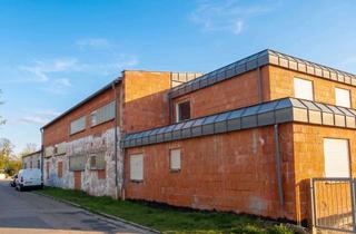 Gewerbeimmobilie kaufen in Unterer Weinbergweg 11, 91154 Roth, Vielseitiges Gewerbeareal mit Lagerhalle und Verwaltungsgebäude