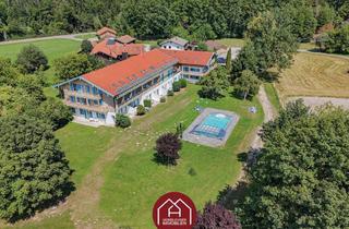 Wohnung kaufen in 83236 Übersee, Erdgeschosswohnung mit eigenem Garten, Pool & Tennisplatz am Chiemsee