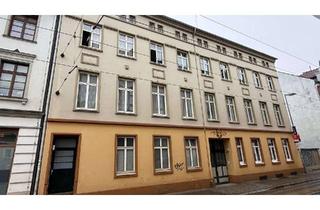 Wohnung mieten in Goethestraße 16, 19053 Feldstadt, 4 Zimmer-Wohnung in der Feldstadt mit Balkon und Holzfußboden zu mieten!