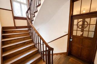 Wohnung mieten in 65929 Unterliederbach, Unterliederbach Nähe MTZ: Altbau 1914 # Günstige 3-ZW unter'm Dach mit TL-Bad und großer Küche