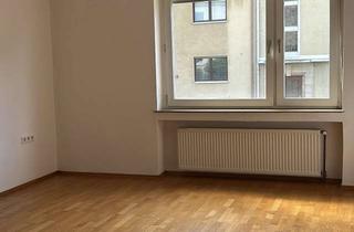 Wohnung mieten in Else-Hirsch Straße 25, 44789 Wiemelhausen, 2,5 Zimmer Wohnung mit Parkettboden und eigenem Garten