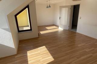 Wohnung mieten in 86399 Bobingen, Dachgeschosswohnung mit 2 Zimmern in Bobingen Siedlung