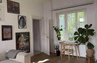 Wohnung mieten in Torstraße 225, 10119 Mitte, Ruhige, vollständig möblierte 2-Zimmer-Altbauwohnung mit Balkon – Torstraße nahe Chausseestraße