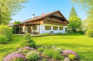 Haus kaufen in 82547 Eurasburg, Seltenes Familienhaus mit Büro, Einliegerwohnung und 1.300 m² Gartengrundstück – sofort beziehbar