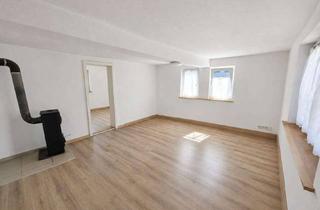 Haus kaufen in 63831 Wiesen, Historisches Wohnhaus mit Scheune und Entwicklungspotenzial – eine Immobilie für kreative Gestalter