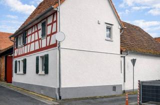 Bauernhaus kaufen in 64823 Groß-Umstadt, Wohnen mit viel Charakter: Charmantes Fachwerkhaus mit Innenhof & Scheune in Raibach