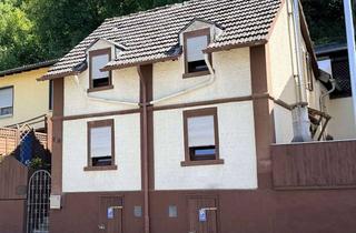 Einfamilienhaus kaufen in 56566 Neuwied, Sofort bezugsfrei: Freistehendes kleines Einfamilienhaus mit vielseitigem Anbau in Neuwied-Oberbiebe