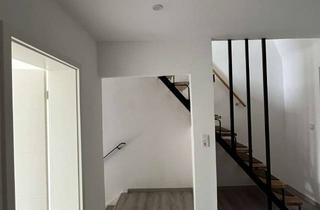 Haus mieten in 66115 Saarbrücken, Kürzlich renoviertes Einfamilienhaus mit Terasse und Garten