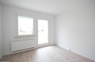 Wohnung mieten in 08344 Grünhain-Beierfeld, Mit Balkon! Auf Wunsch EBK!