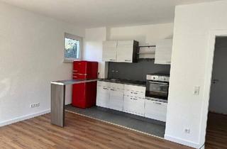 Wohnung kaufen in 41466 Neuss, Neuss - Stilvolles Apartment Reuschenberg 28 qm saniert