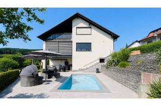 Einfamilienhaus kaufen in 97773 Aura, Aura im Sinngrund - Einfamilienhaus mit Einliegerwohnung und Pool, sonnige Lage