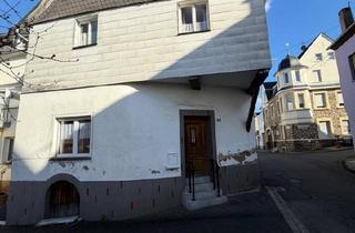 Haus kaufen in 54492 Lösnich, Lösnich - Historisches Fachwerkhaus mit Verkaufsraum im Moselort Lösnich