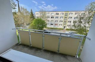 Wohnung mieten in Schulstraße 19, 07552 Gera, Gera - Gera-Langenberg! 4 Raum Whg. mit Balkon und Wanne!