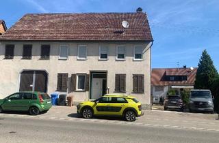 Haus kaufen in 72461 Albstadt, Albstadt - Zweifamilienhaus mit großem Entwicklungspotenzial in Albstadt