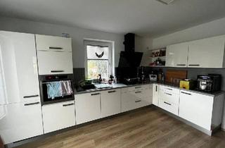 Wohnung kaufen in 36088 Hünfeld, Hünfeld - Eigentumswohnung mit Terasse, Garten & Kaminofen in Mackenzell