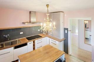 Wohnung kaufen in 83209 Prien, Wohnen mit Seele und Weitblick: Lichtdurchflutete 3 -Zimmer-Wohnung mit Kampenwand-Blick