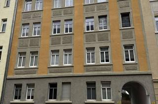 Wohnung kaufen in Lutherstraße 3 A, 06667 Weißenfels, +++Schöne vermietete Dachgeschosswohnung mit Balkon+++