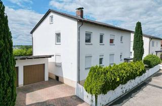 Wohnung kaufen in 93109 Wiesent, Zwei Wohnungen. Zwei Gärten. Ihr neues Zuhause.
