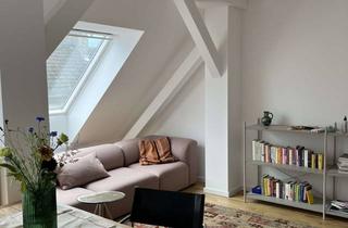 Wohnung kaufen in Jonasstraße 30, 12053 Neukölln, 2,5-Zimmer-Dachgeschosswohnung in Neukölln