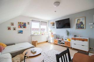 Wohnung kaufen in 72290 Loßburg, Vermietete 3-Zimmer-Dachgeschosswohnung mit Einbauküche & Stellplatz