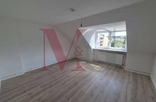 Wohnung mieten in Peterstraße 96, 26382 Bant, Zentrale 2,5 Zimmer Dachgeschosswohnung