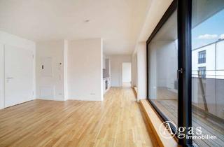 Wohnung mieten in Zimmerstraße 96, 10117 Berlin, Wunderschöne und ruhige 3 Zimmer Wohnung mit ca. 82m², EBK und Balkon im Herzen von Mitte!