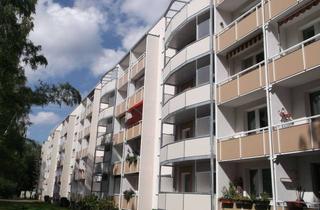 Wohnung mieten in H.-Coppi-Straße 13, 06712 Zeitz, coole Platte mit XL-Balkon frei!